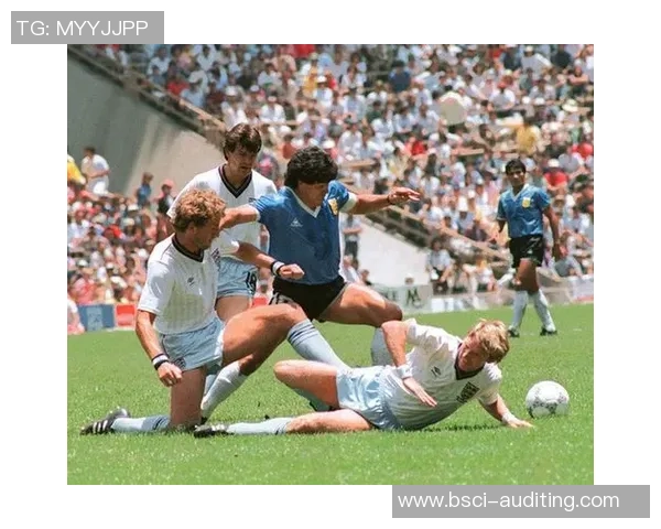 99号足球球员的传奇故事与赛场背后的奋斗历程