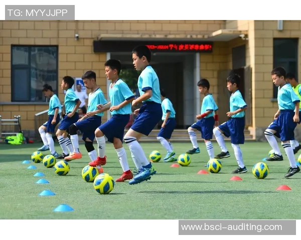 探索日本足球训练中的体能提升方法与实践技巧