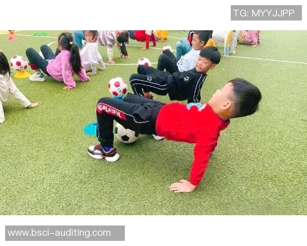 提升足球技巧从协调训练入手让你在场上更加灵活自如